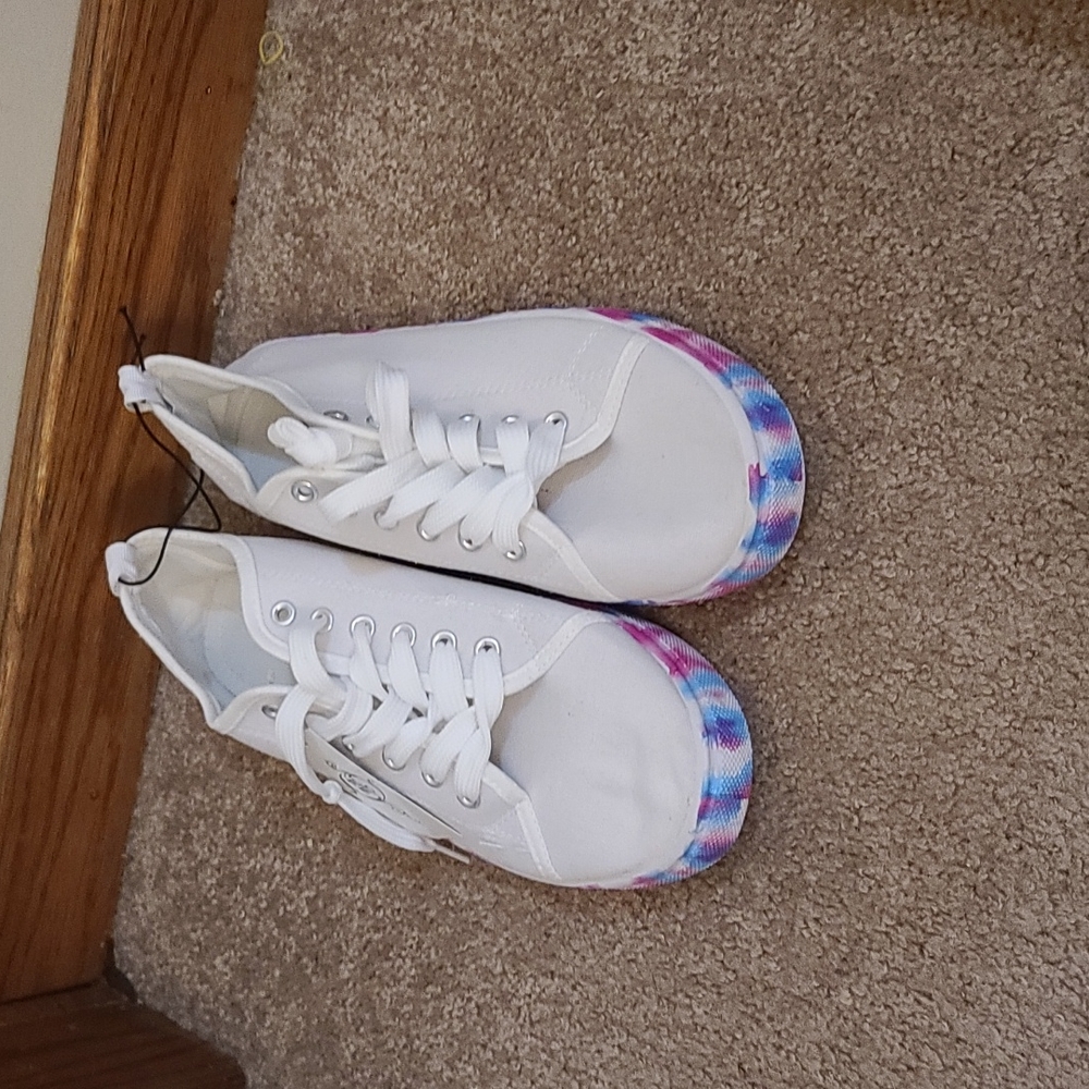 Sole Mate, Size 11, White